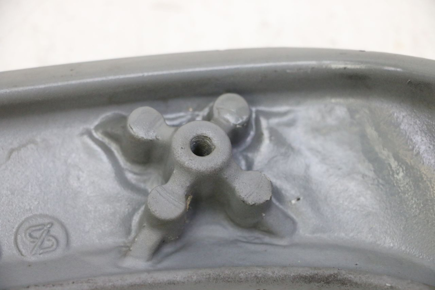 photo de UCHWYT TYLNY PEUGEOT ELYSTAR 50 (2002 - 2014) - Zbliżenie techniczne