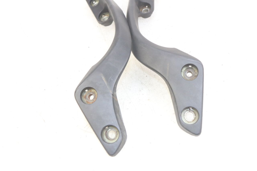 photo de UCHWYT TYLNY HONDA FES PANTHEON 2T 125 (1998 - 2002) - Zoom stanu zużycia