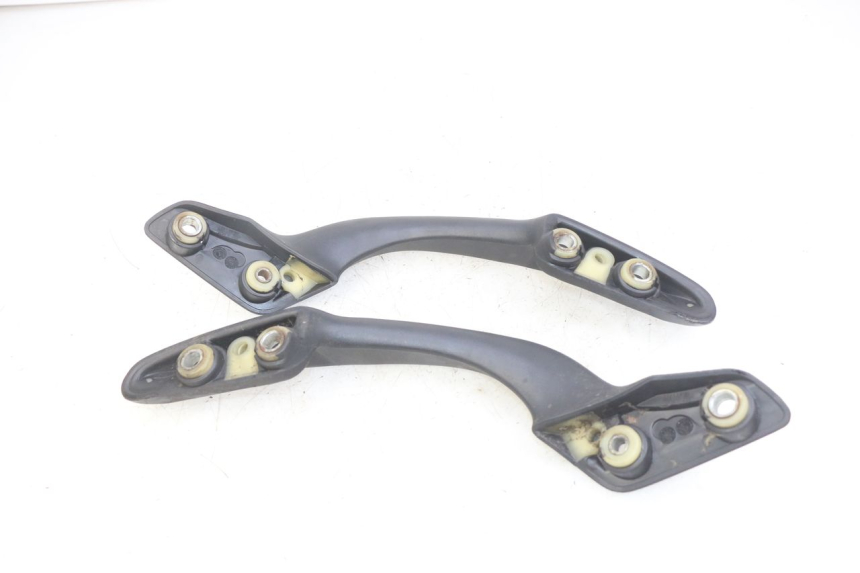 photo de UCHWYT TYLNY HONDA FES PANTHEON 2T 125 (1998 - 2002) - Punkty mocowania