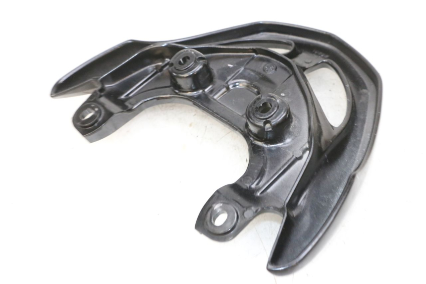 photo de UCHWYT TYLNY MBK FLIPPER 115 (2013 - 2017) - Szczegół części