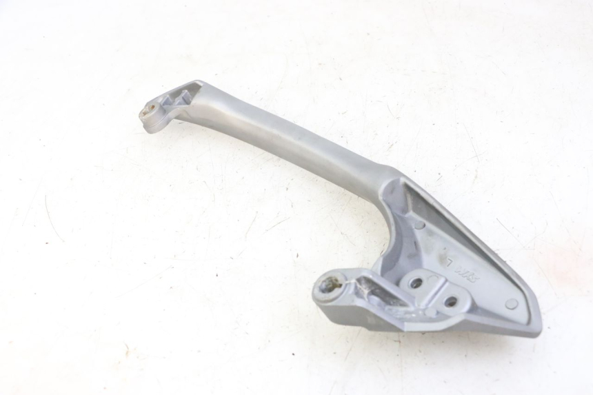 photo de LEWY TYLNY UCHWYT SYM JOYMAX 125 (2010 - 2017) - Zbliżenie techniczne