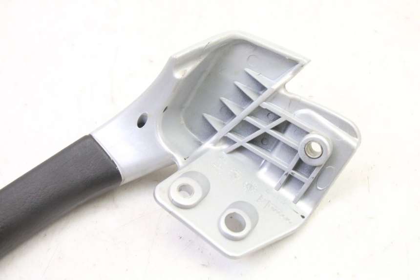 photo de LEWY TYLNY UCHWYT PIAGGIO MP3 RL 250 (2006 - 2010) - Punkty mocowania