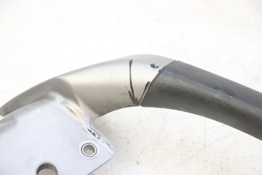 photo de LEWY TYLNY UCHWYT PIAGGIO MP3 125 (2006 - 2014) - Punkty mocowania