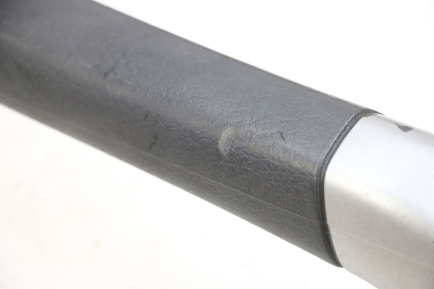 photo de LEWY TYLNY UCHWYT PIAGGIO MP3 125 (2006 - 2014) - Widok produktu