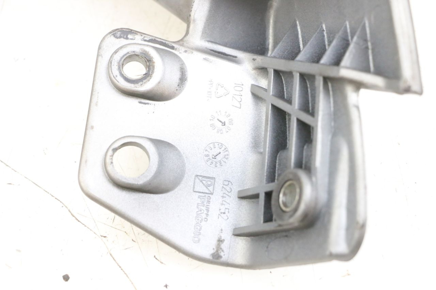 photo de LEWY TYLNY UCHWYT PIAGGIO MP3 125 (2006 - 2014) - Inny kąt widzenia