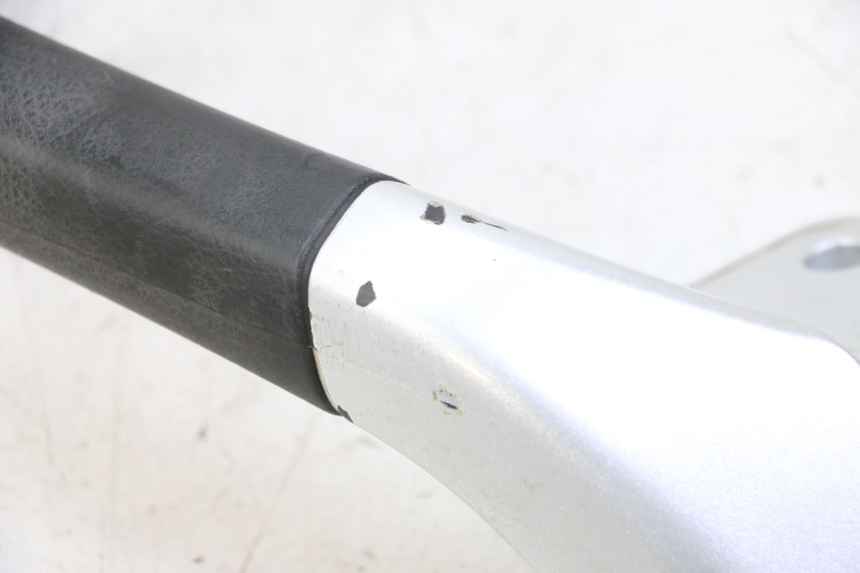 photo de LEWY TYLNY UCHWYT PIAGGIO MP3 LT 400 (2007 - 2012) - Punkty mocowania