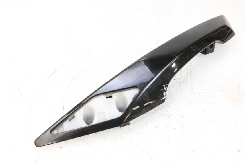 photo de LEWY TYLNY UCHWYT PEUGEOT SATELIS 125 (2013 - 2018) - Szczegół części