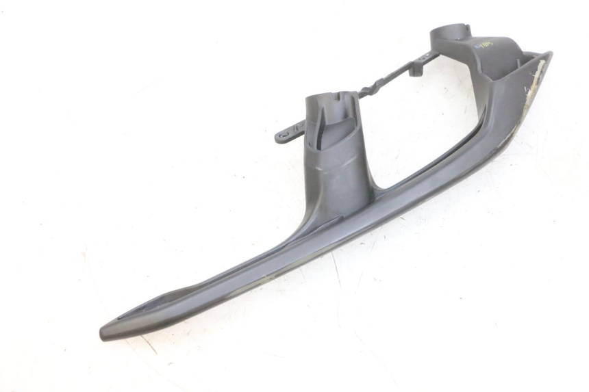 photo de LEWY TYLNY UCHWYT YAMAHA TRICITY 300 (2020 - 2024) - Punkty mocowania