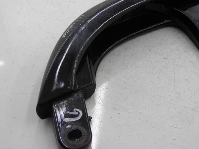 photo de LEWY TYLNY UCHWYT YAMAHA XMAX X-MAX 125 (2006 - 2009) - Szczegół części
