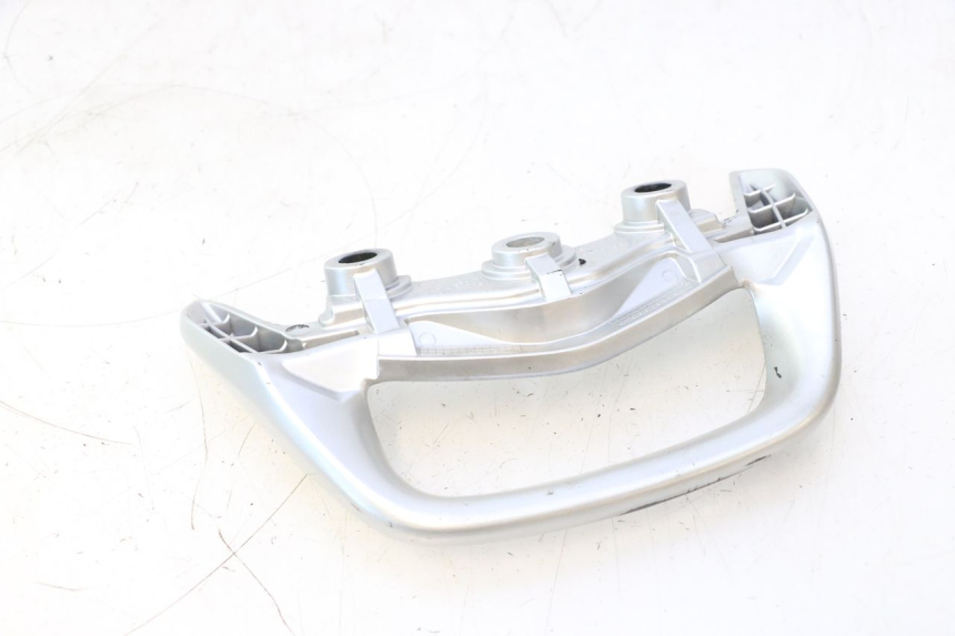 photo de UCHWYT TYLNY SUZUKI GSR 600 (2005 - 2012) - Szczegół części