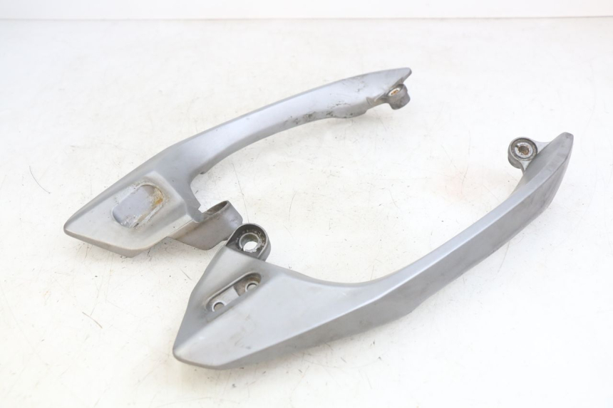 photo de UCHWYT TYLNY SYM GTS EFI 125 (2012 - 2016) - Widok główny