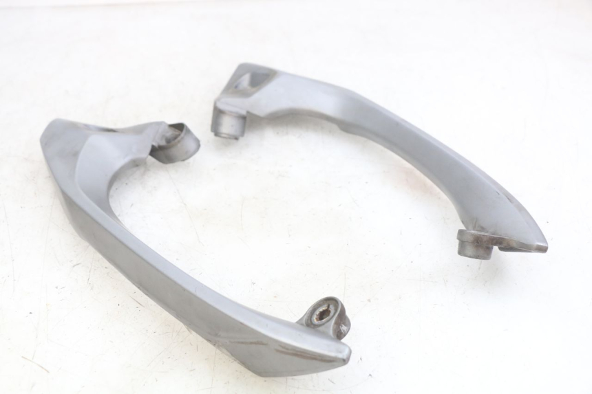 photo de UCHWYT TYLNY SYM GTS EFI 125 (2012 - 2016) - Widok ogólny