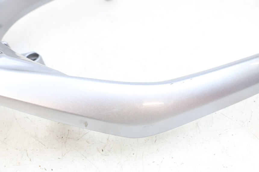 photo de UCHWYT TYLNY SYM GTS EVO 125 (2009 - 2013) - Zbliżenie komponentów