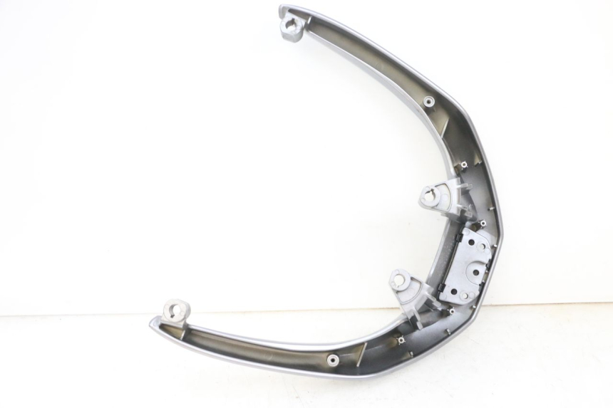 photo de UCHWYT TYLNY SYM GTS EVO 125 (2009 - 2013) - Zoom stanu zużycia