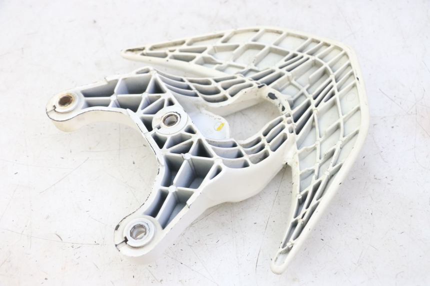 photo de UCHWYT TYLNY PEUGEOT JET FORCE CARBU 50 (2003 - 2016) - Szczegół części