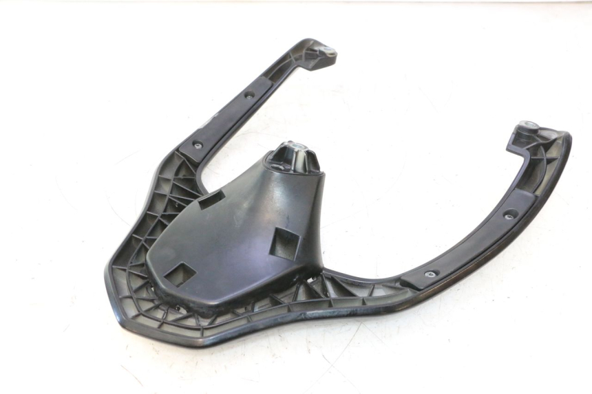 photo de UCHWYT TYLNY PIAGGIO LIBERTY IGET 4T 50 (2021 - 2025) - Oznaczenia i referencje