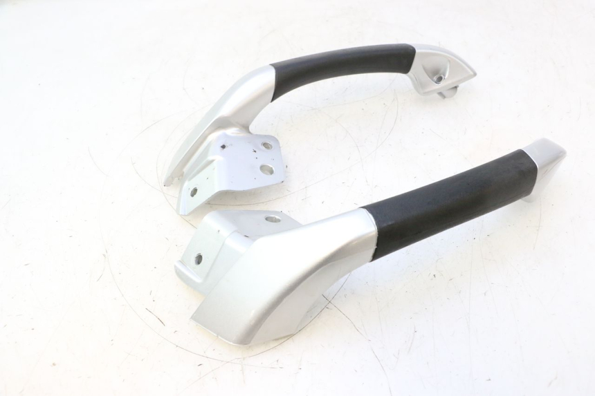 photo de UCHWYT TYLNY PIAGGIO MP3 LT 300 (2010 - 2016) - Stan powierzchni