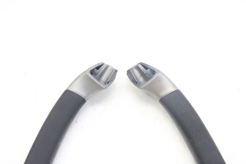 photo de UCHWYT TYLNY PIAGGIO MP3 125 (2006 - 2014) - Szczegół części