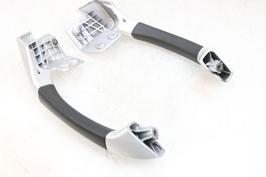 photo de UCHWYT TYLNY PIAGGIO MP3 RL 250 (2006 - 2010) - Zoom stanu zużycia