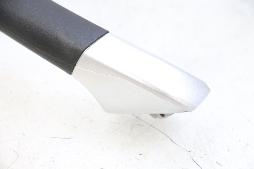 photo de UCHWYT TYLNY PIAGGIO MP3 RL 250 (2006 - 2010) - Punkty mocowania