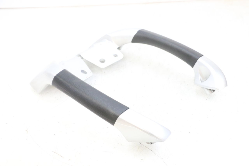 photo de UCHWYT TYLNY PIAGGIO MP3 RL 250 (2006 - 2010) - Stan powierzchni