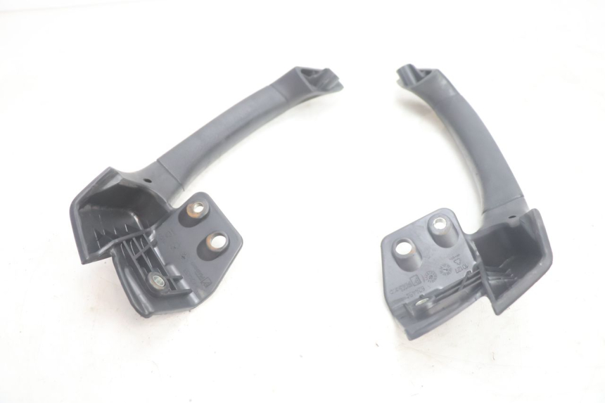 photo de UCHWYT TYLNY PIAGGIO MP3 500 (2011 - 2015) - Stan powierzchni