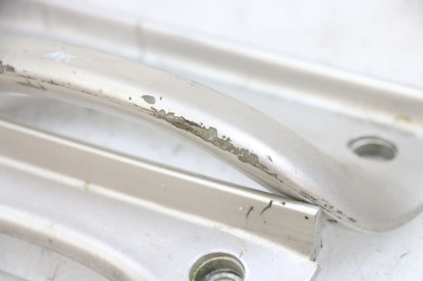 photo de UCHWYT TYLNY YAMAHA NEO'S NEOS 2T 50 (1998 - 2007) - Szczegół części