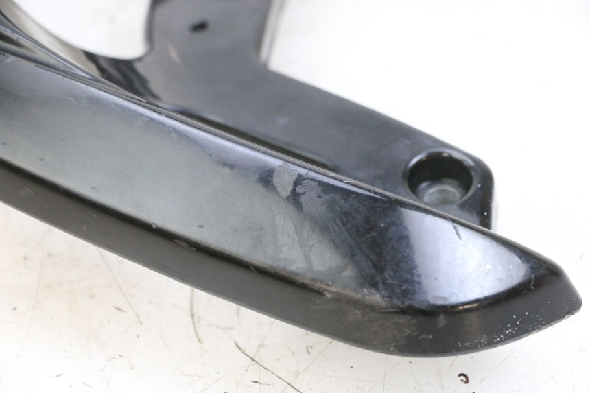 photo de UCHWYT TYLNY PIAGGIO NEW TYPHOON 50 (2018 - 2021) - Inny kąt widzenia