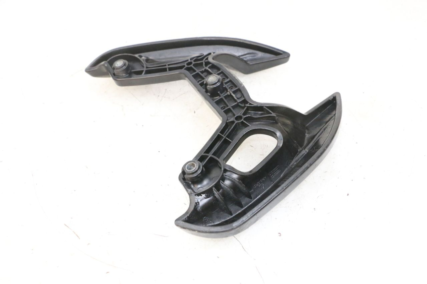 photo de UCHWYT TYLNY PIAGGIO NEW TYPHOON 50 (2018 - 2021) - Zbliżenie techniczne