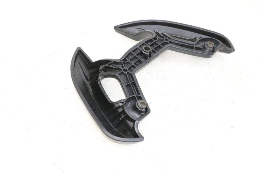 photo de UCHWYT TYLNY PIAGGIO NEW TYPHOON 50 (2018 - 2021) - Zbliżenie techniczne