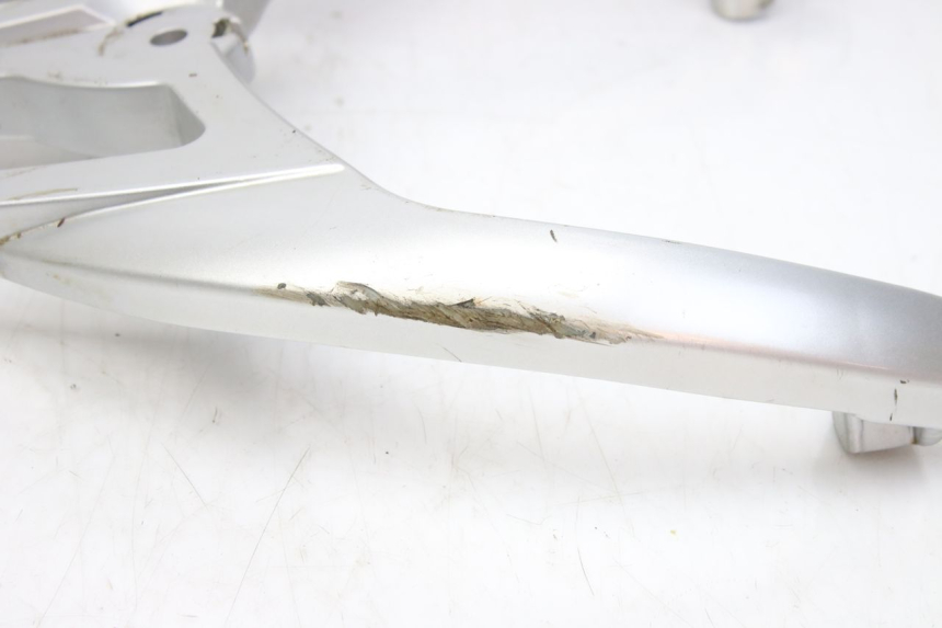 photo de UCHWYT TYLNY KEEWAY OUTLOOK 125 (2007 - 2013) - Zbliżenie techniczne