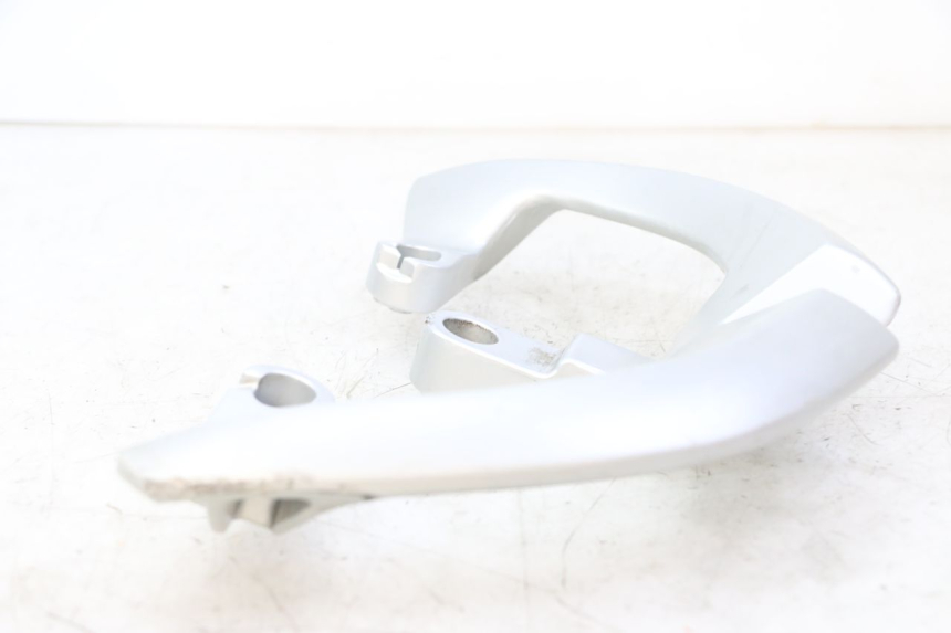 photo de UCHWYT TYLNY PEUGEOT VIVACITY 125 (2010 - 2017) - Zoom stanu zużycia