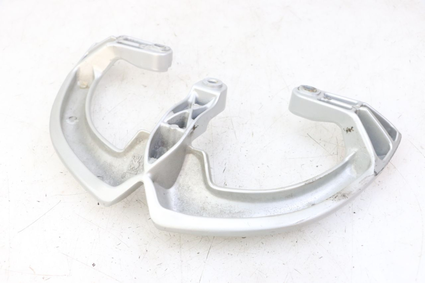 photo de UCHWYT TYLNY PEUGEOT VIVACITY 125 (2010 - 2017) - Punkty mocowania