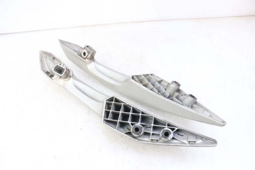 photo de UCHWYT TYLNY PEUGEOT SATELIS 125 (2013 - 2018) - Zoom stanu zużycia