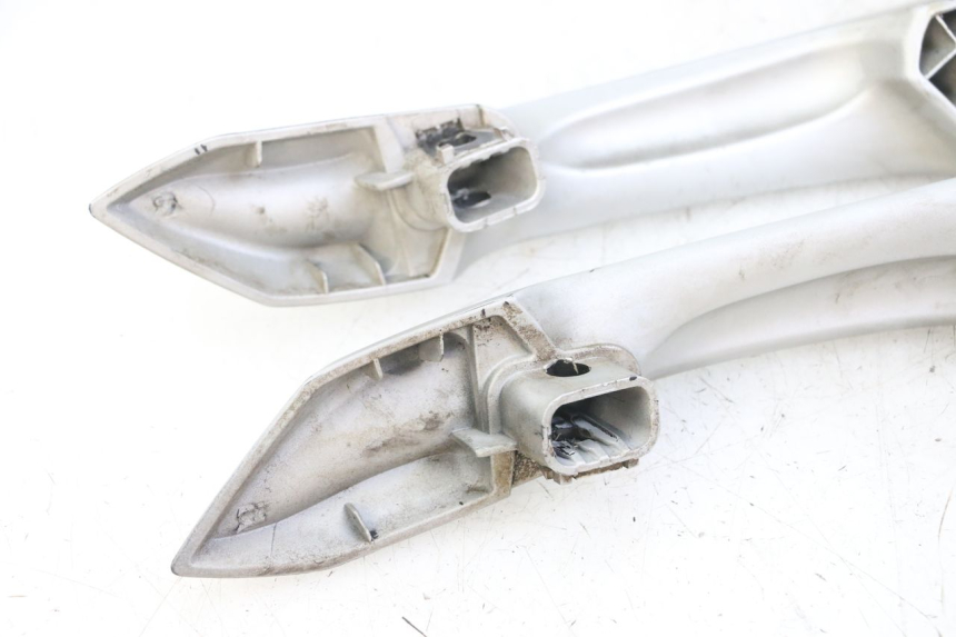 photo de UCHWYT TYLNY PEUGEOT SATELIS 125 (2013 - 2018) - Widok ogólny