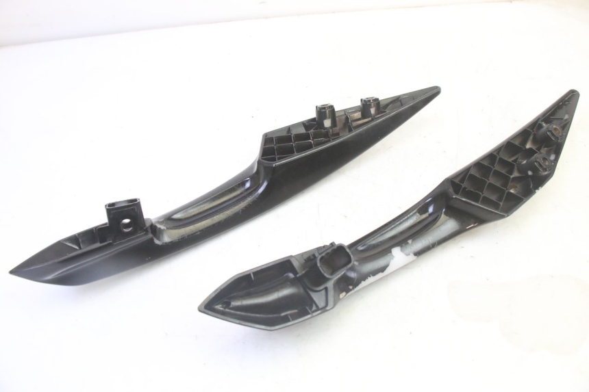 photo de UCHWYT TYLNY PEUGEOT SATELIS 125 (2013 - 2018) - Punkty mocowania