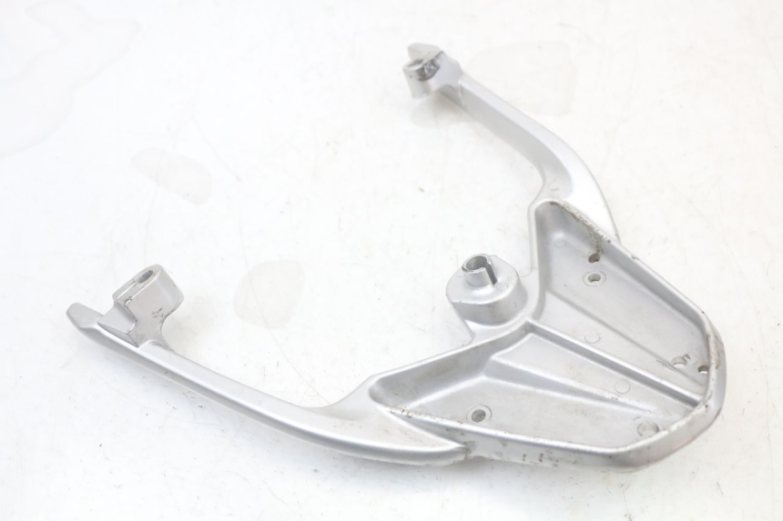 photo de UCHWYT TYLNY KYMCO SUPER 8 125 (2008 - 2015) - Zbliżenie techniczne