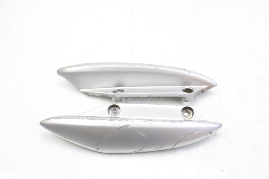 photo de UCHWYT TYLNY SUZUKI UH BURGMAN 125 (2002 - 2006) - Zbliżenie techniczne