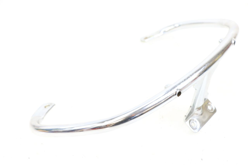 photo de UCHWYT TYLNY PIAGGIO VESPA LX 125 (2005 - 2010) - Zbliżenie techniczne