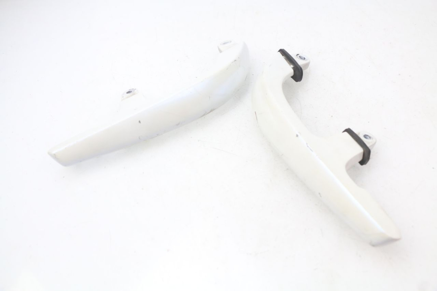 photo de UCHWYT TYLNY YAMAHA XMAX X-MAX 125 (2006 - 2009) - Szczegół części