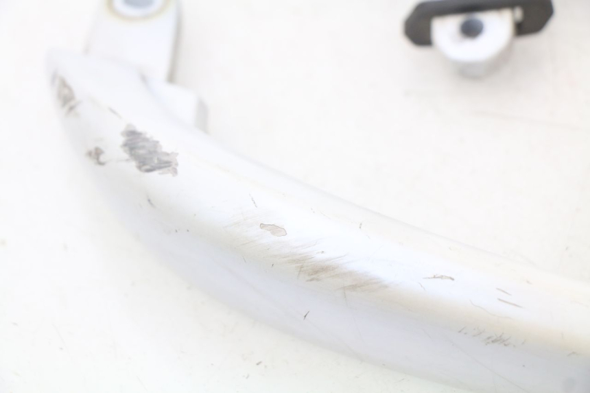 photo de UCHWYT TYLNY YAMAHA XMAX X-MAX 125 (2006 - 2009) - Inny kąt widzenia