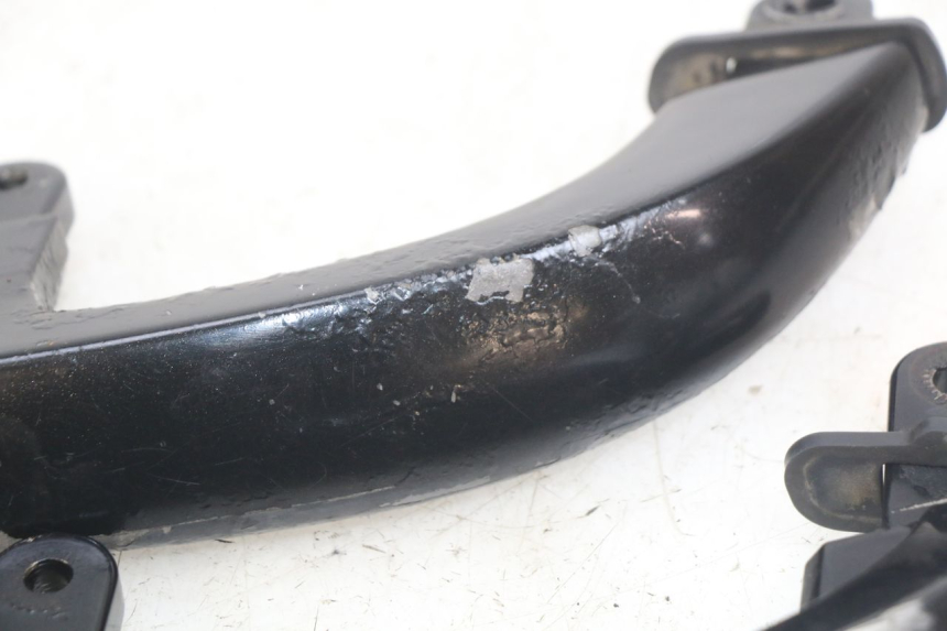 photo de UCHWYT TYLNY YAMAHA X-MAX XMAX 250 (2006 - 2009) - Inny kąt widzenia