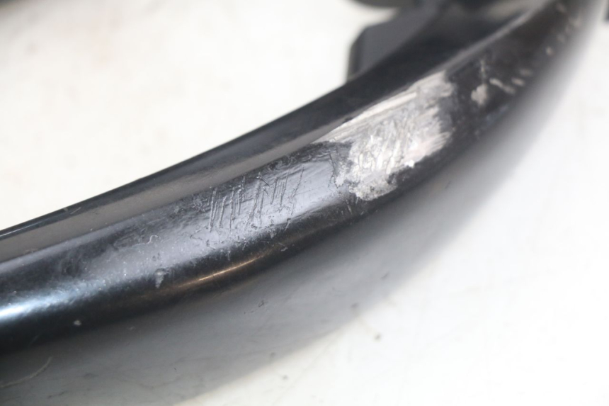 photo de UCHWYT TYLNY YAMAHA X-MAX XMAX 250 (2006 - 2009) - Zbliżenie techniczne