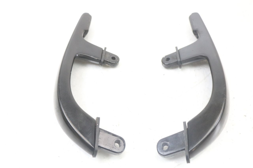 photo de UCHWYT TYLNY YAMAHA X-MAX XMAX 250 (2006 - 2009) - Inny kąt widzenia