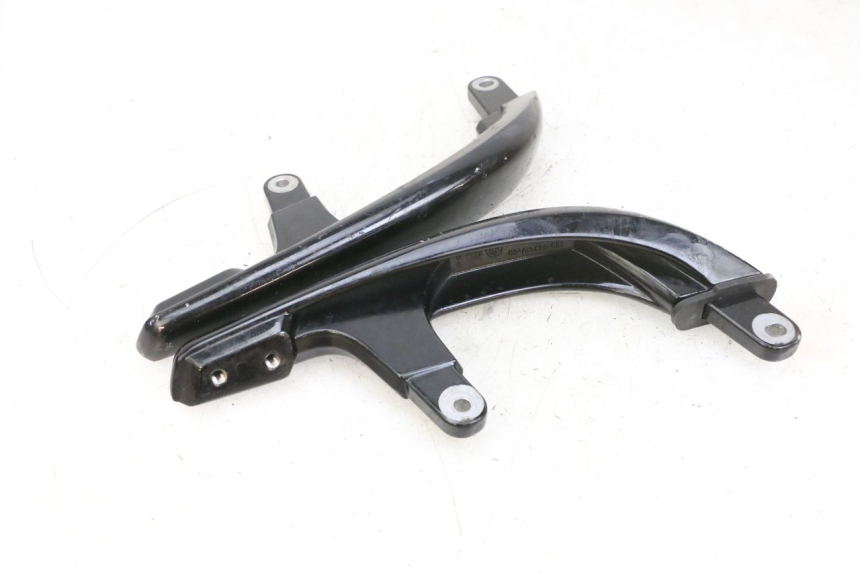 photo de UCHWYT TYLNY YAMAHA XMAX X-MAX 125 (2006 - 2009) - Inny kąt widzenia