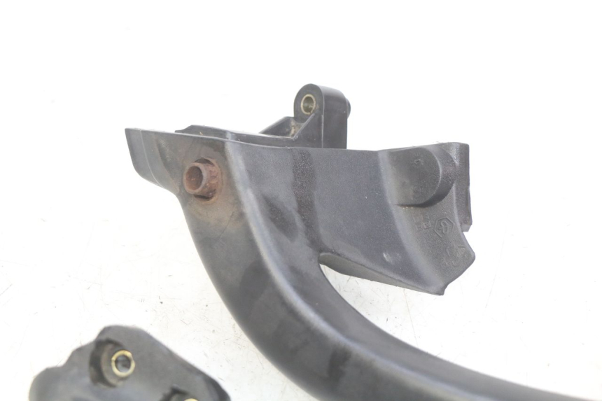 photo de UCHWYT TYLNY PIAGGIO X9 EVOLUTION 125 (2003 - 2007) - Punkty mocowania