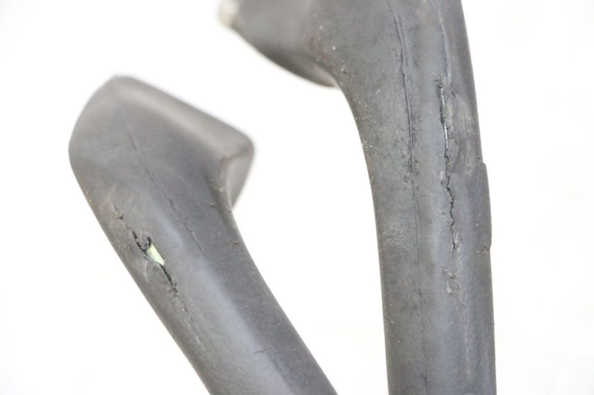 photo de UCHWYT TYLNY YAMAHA XJN DIVERSION 600 (2000 - 2003) - Zoom stanu zużycia