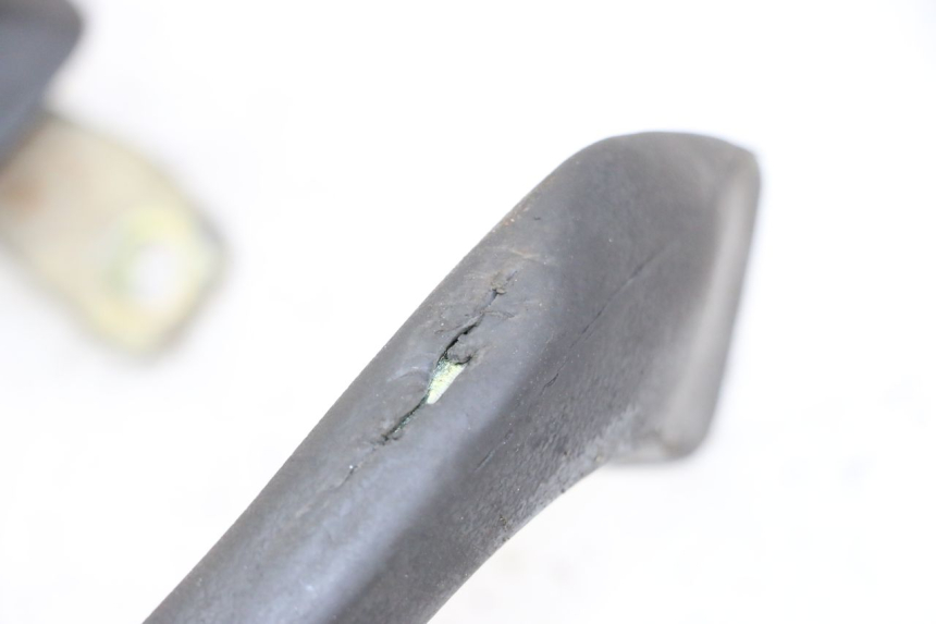 photo de UCHWYT TYLNY YAMAHA XJN DIVERSION 600 (2000 - 2003) - Zbliżenie techniczne