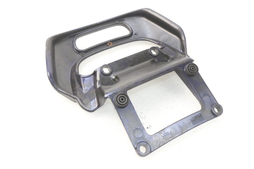 photo de UCHWYT TYLNY YAMAHA YP MAJESTY 125 (1998 - 2001) - Szczegół części