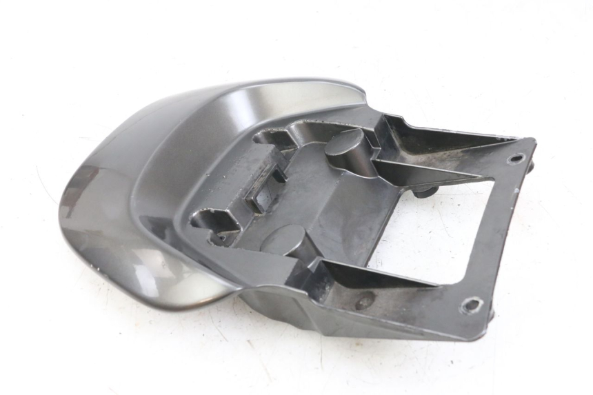 photo de UCHWYT TYLNY YAMAHA YP MAJESTY 125 (2002 - 2006) - Zbliżenie techniczne